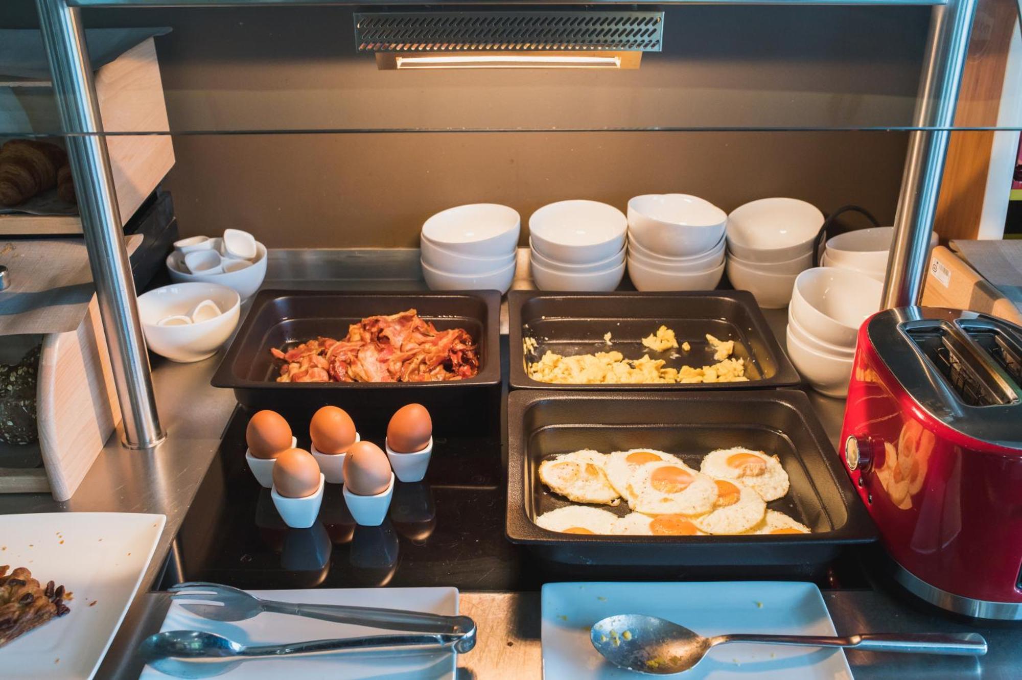 Mezzo Hotel & Business Beringen Dış mekan fotoğraf