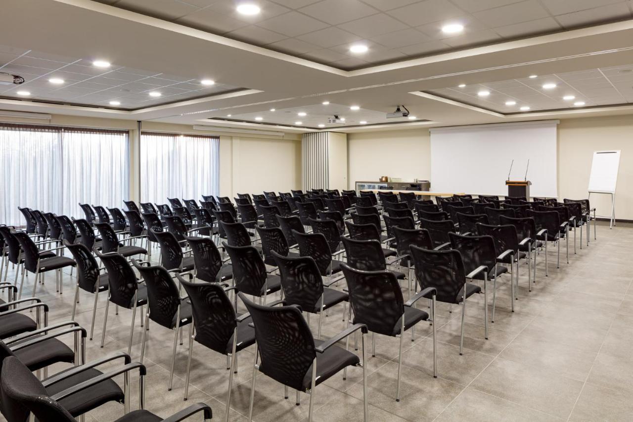 Mezzo Hotel & Business Beringen Dış mekan fotoğraf