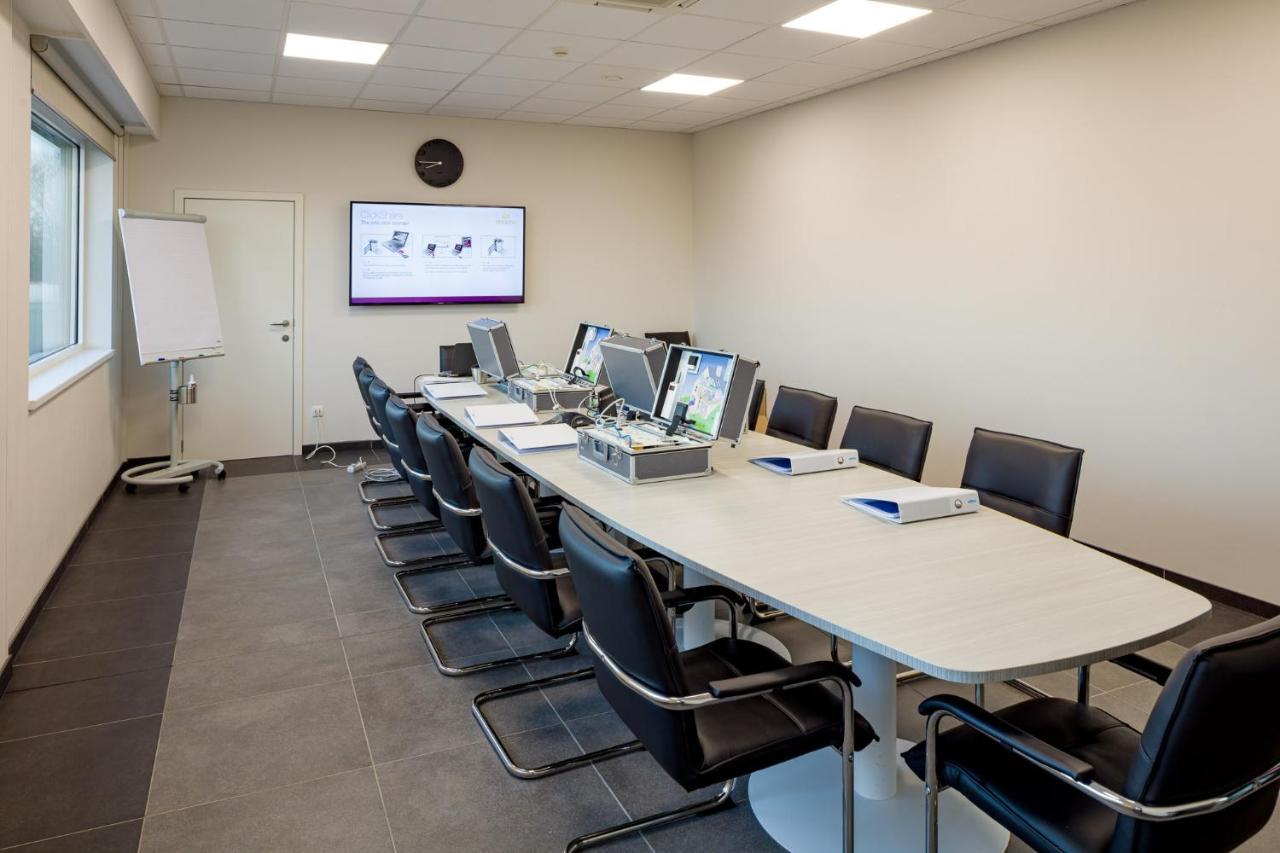 Mezzo Hotel & Business Beringen Dış mekan fotoğraf
